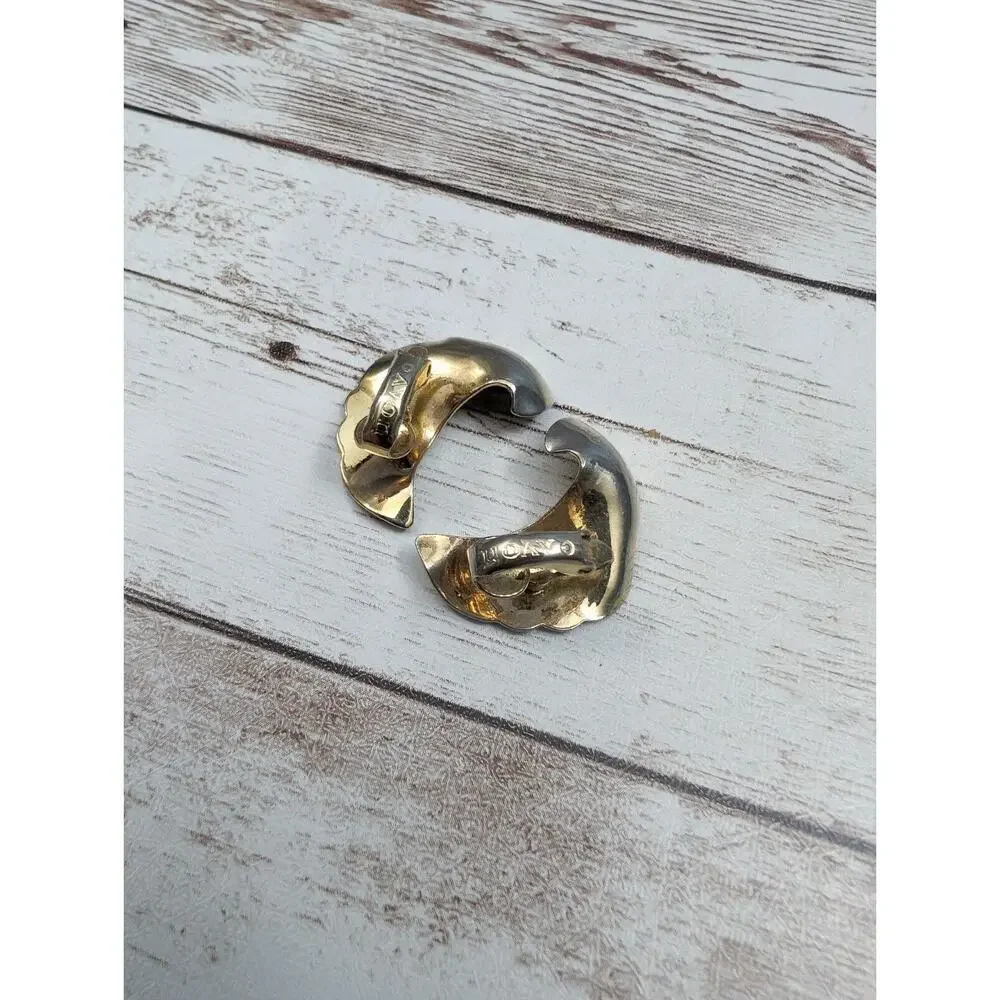Vintage Avon Clip On Earrings - Gold Tone Swish 7/8